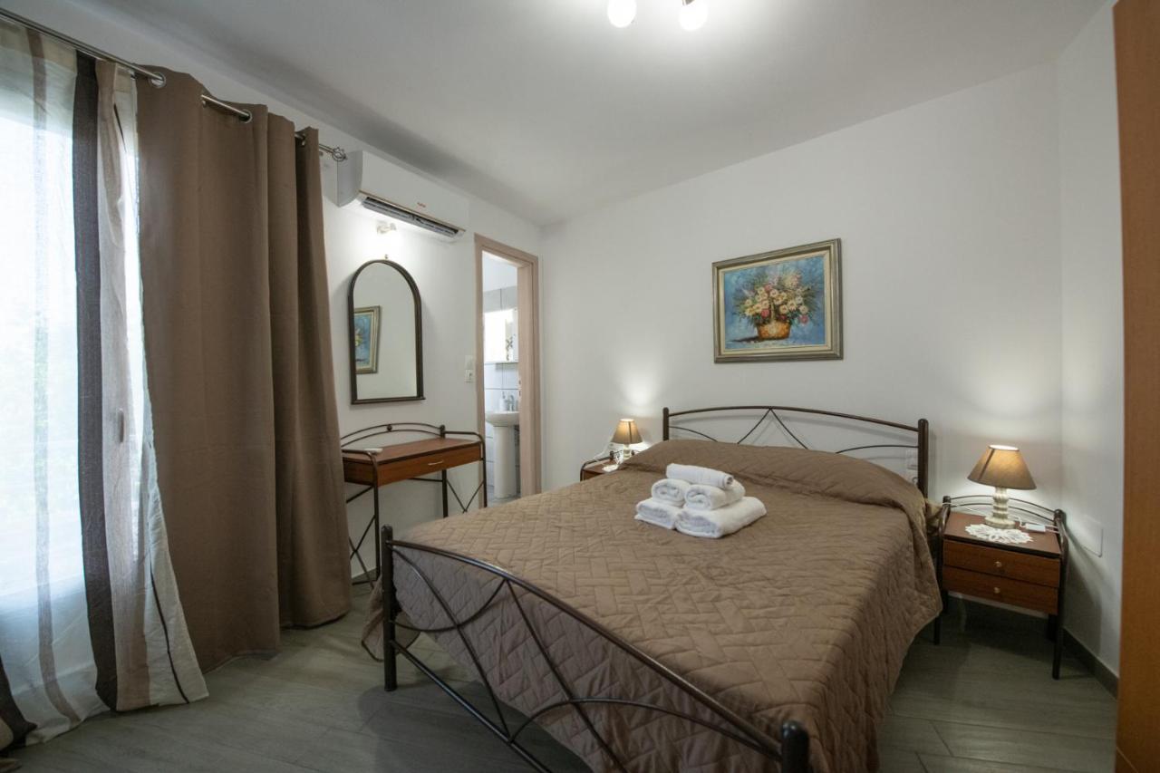 Oneiro Cottage Skopelos Eksteriør billede